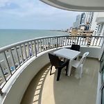 Apartment Al-1 Facing The Sea With Pool And Wifi